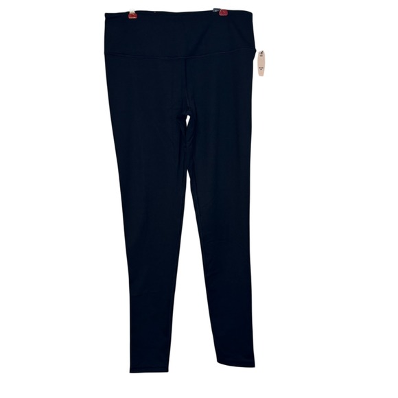 Victoria's Secret Pants - Victoria's Secret VSX Sport Knockout Stretch Leggings Black Sz. Medium NWT